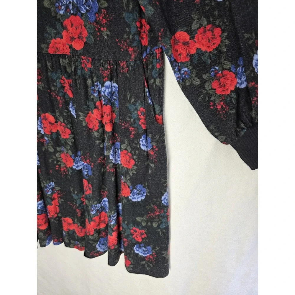Torrid Dress Womens 2 Black Floral Red Blue Super Soft Plush Long Sleeve Pockets